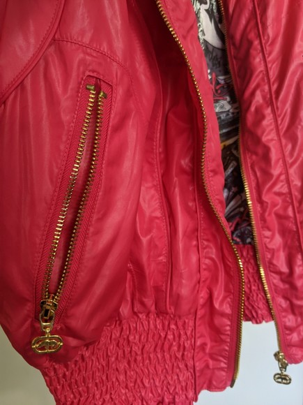 ecko red puffer jacket, half sleeve, lg. graffiti art. urban 90s, y2k hip hop. - Picture 7 of 12